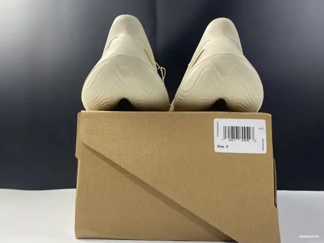 Sand Adidas Yeezy RNNR FY4567 Foam 0608